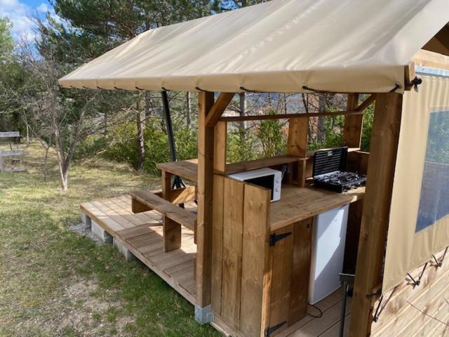 Camping Les Hauts De Rosans 외부 사진